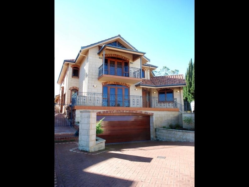 11 Roelands Place, Dianella WA 6059