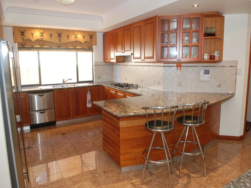 11 Roelands Place, Dianella WA 6059