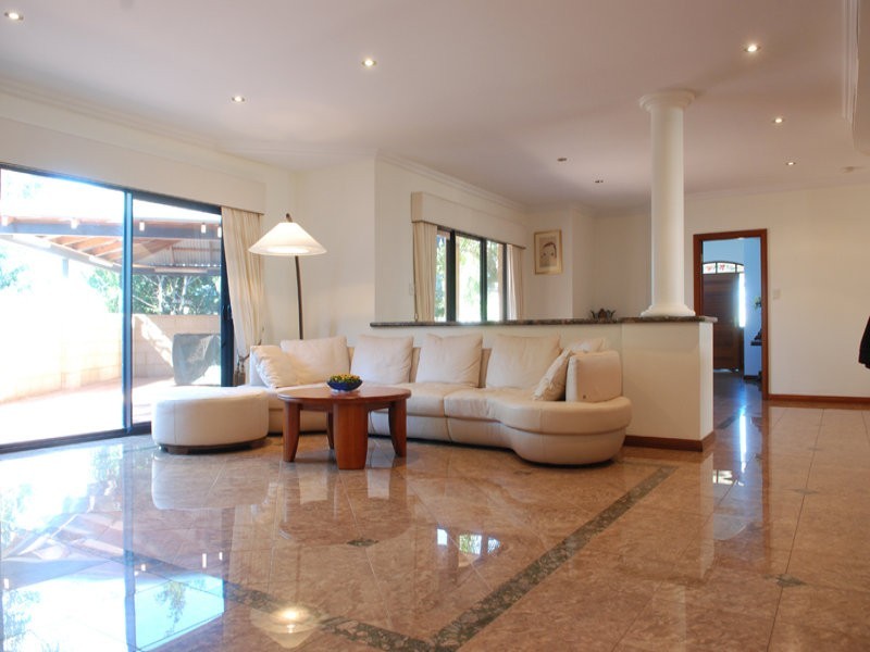 11 Roelands Place, Dianella WA 6059