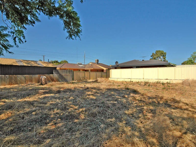 4a Rosmead Avenue, Beechboro WA 6063