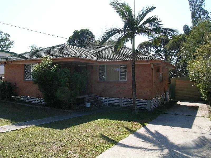 70 Jacaranda Ave, Logan Central QLD 4114