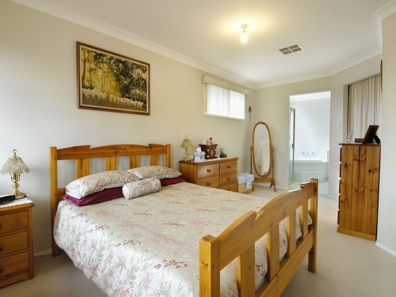 22 Torquay Terrace, Glenmore Park NSW 2745