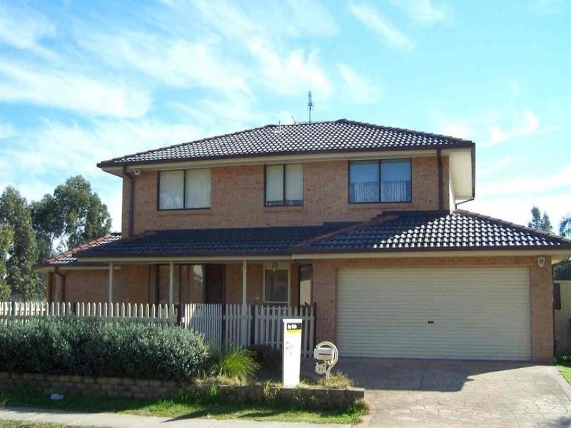 31 Bulu Drive, Glenmore Park NSW 2745