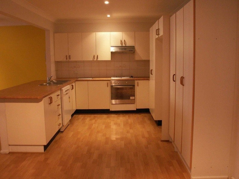 24 Oriole Street, Glenmore Park NSW 2745