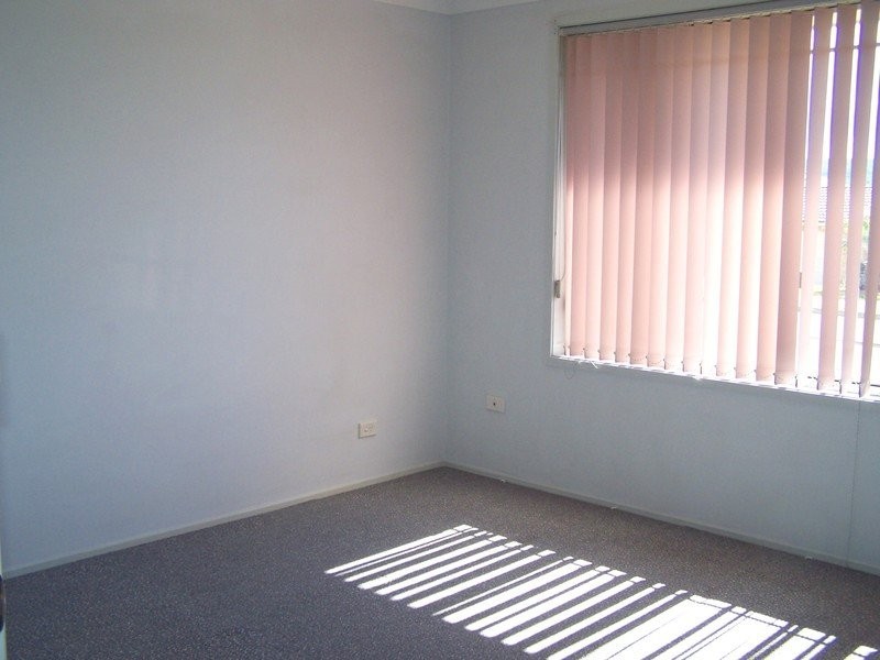 8 William Howell Drive, Glenmore Park NSW 2745