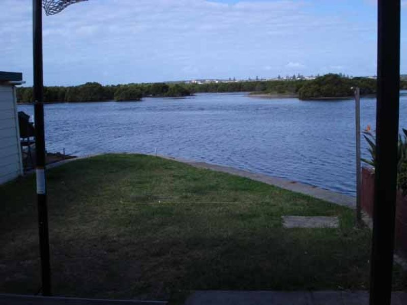 105 Bowman Street, Swansea NSW 2281