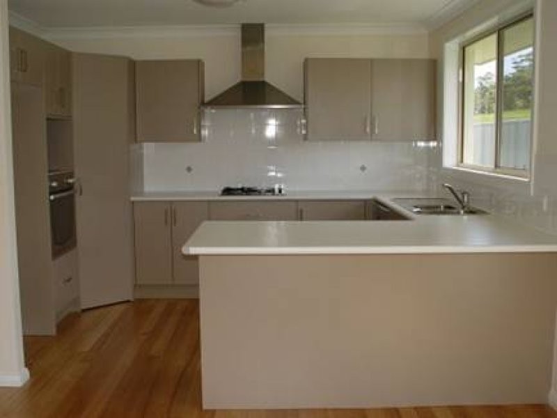 7 Wallum Crescent, Woongarrah NSW 2259