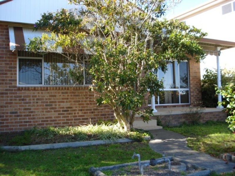 12 Augusta Street, Warners Bay NSW 2282