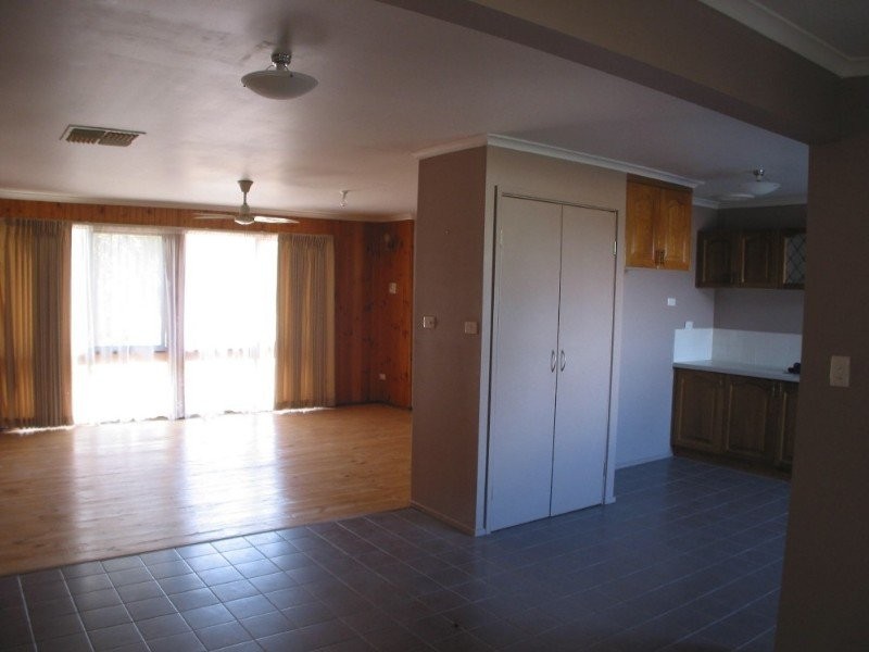10 Pine Grove, Goornong VIC 3557