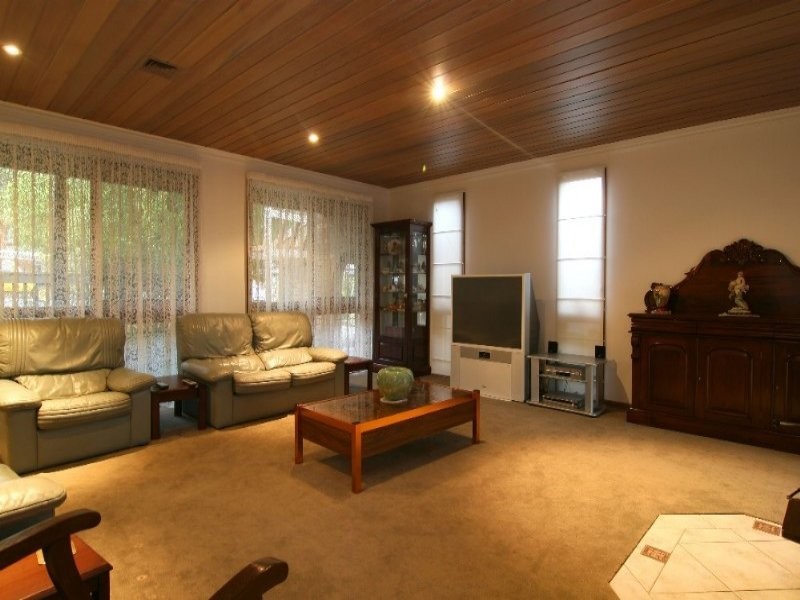 2 The Strand, Kennington VIC 3550