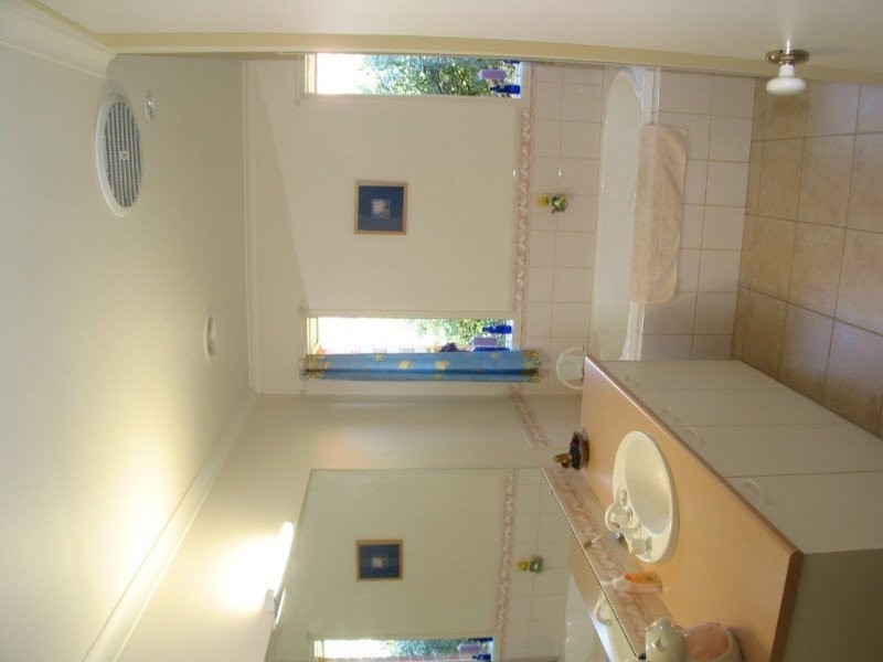 2 Centaur Close, Strathfieldsaye VIC 3551