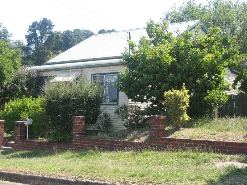 52 Clanwilliam St, Blackheath NSW 2785