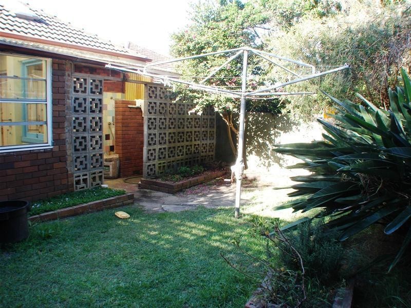 22 Oakley Road, North Bondi NSW 2026