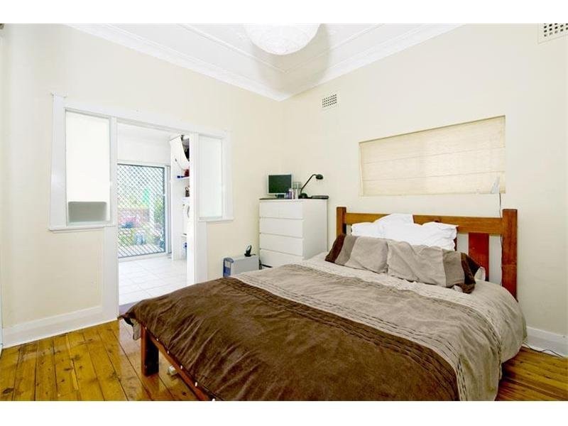 10 Trevelyan Street, Botany NSW 2019