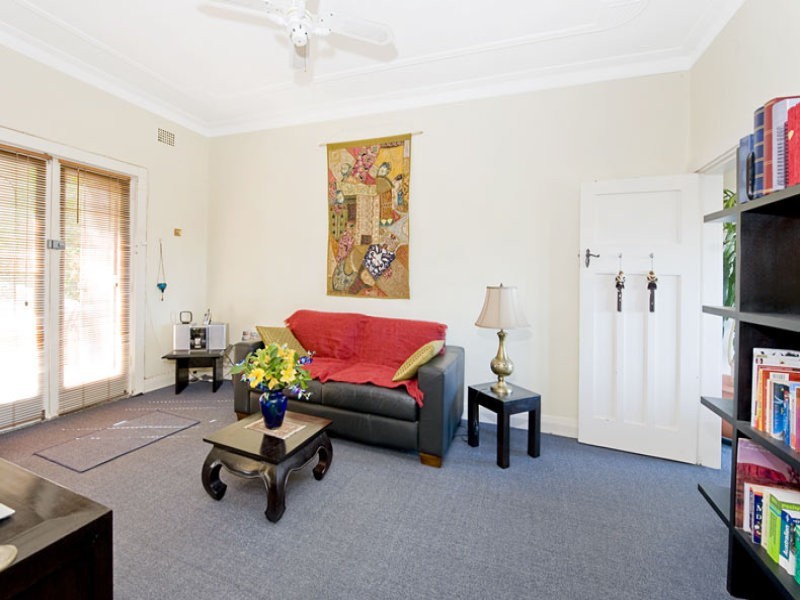 Apt 4, 2 Division Street, Coogee NSW 2034