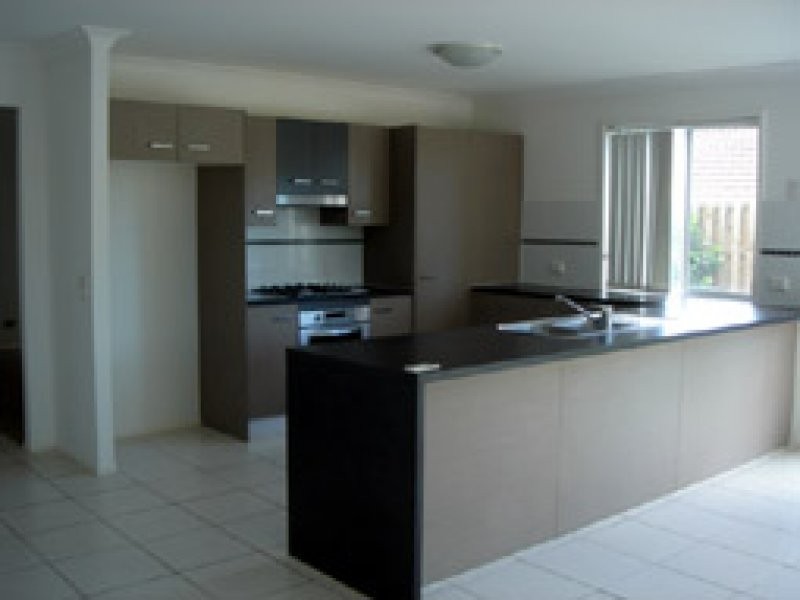 27 Cyperus Crescent, Carseldine QLD 4034