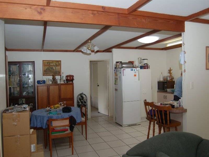 8 Green Road, Regents Park QLD 4118