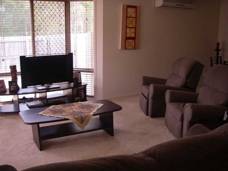 122 Lamberth Road, Regents Park QLD 4118