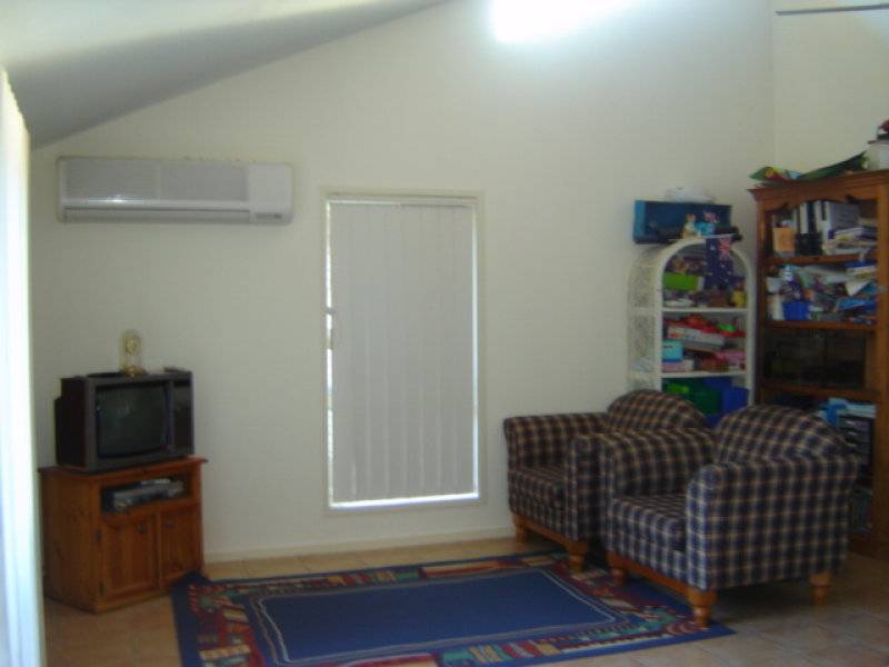 20 Burdekin Court, Hillcrest QLD 4118