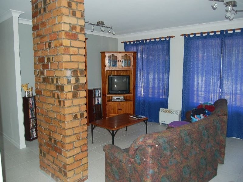 168 Emerald Drive, Regents Park QLD 4118