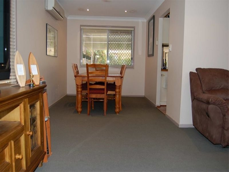 67 Bushland Drive, Regents Park QLD 4118