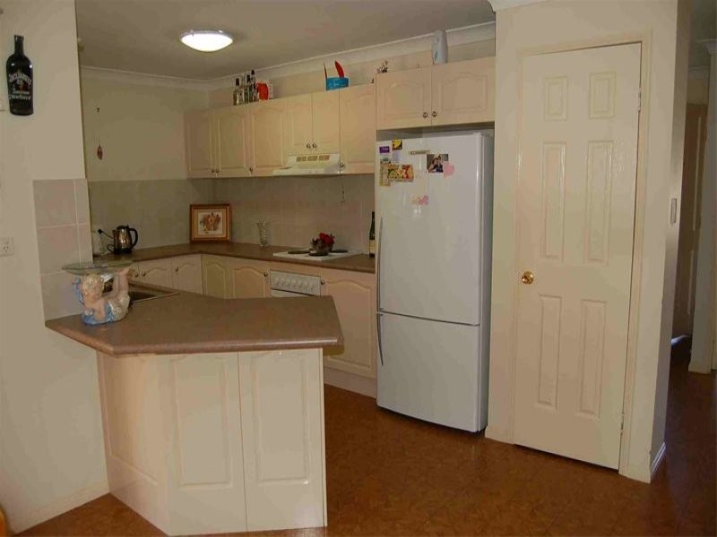 7 Butia Close, Regents Park QLD 4118