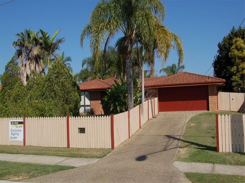 136 Emerald Drive, Regents Park QLD 4118