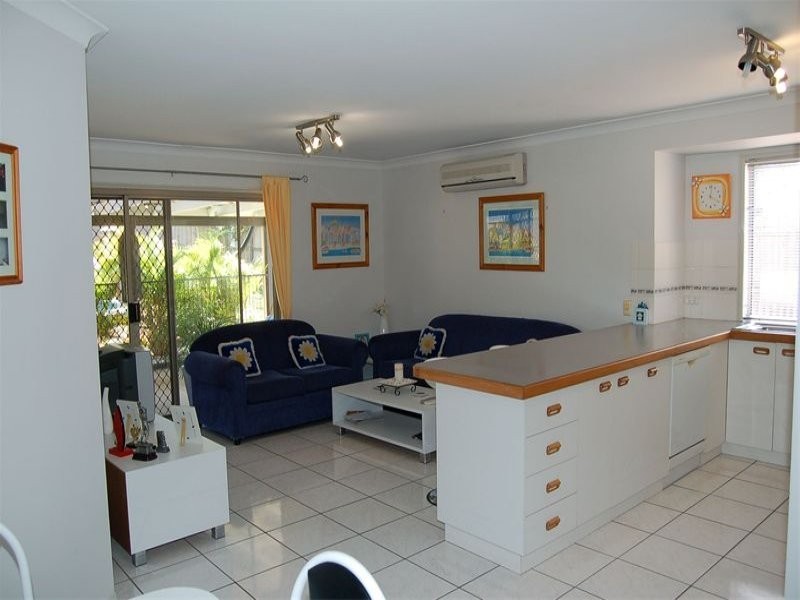 15 Gingko Crescent, Regents Park QLD 4118