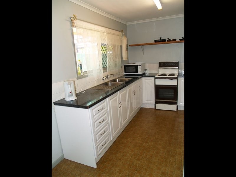 11 Mackellar Drive, Boronia Heights QLD 4124