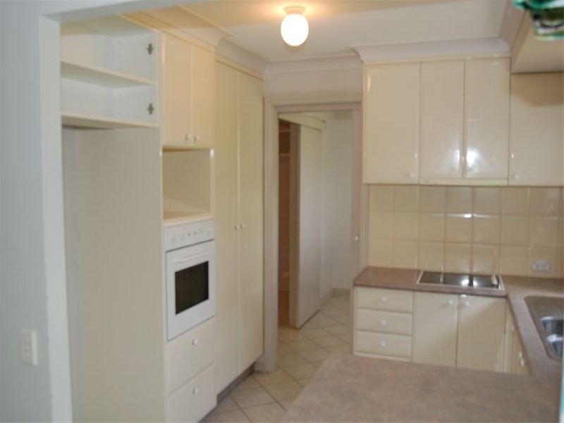 31 Dracon Street, Regents Park QLD 4118