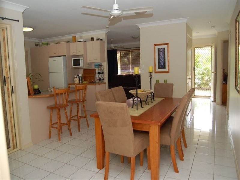 68 Bushland Drive, Regents Park QLD 4118