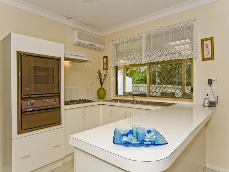 37 Samantha Street, Boronia Heights QLD 4124