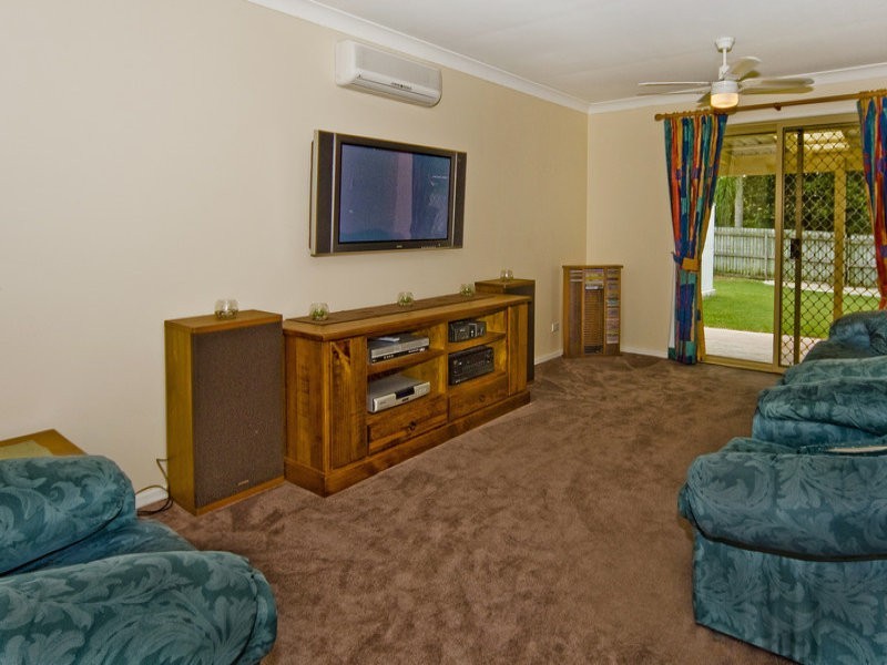 37 Samantha Street, Boronia Heights QLD 4124