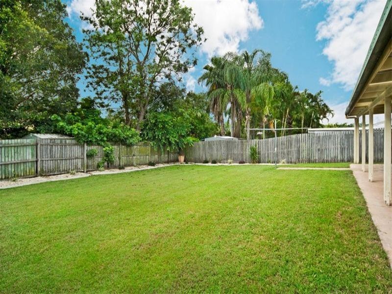 37 Samantha Street, Boronia Heights QLD 4124
