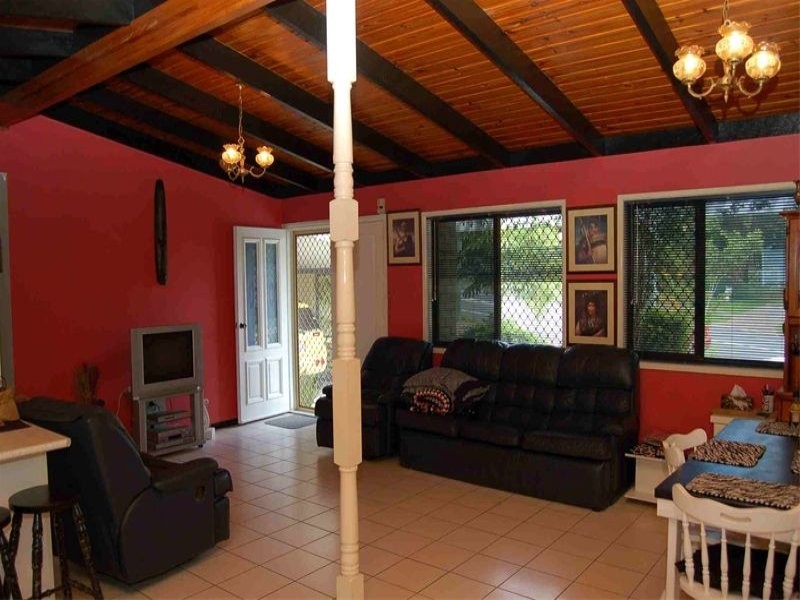 16 Clonmel Street, Regents Park QLD 4118