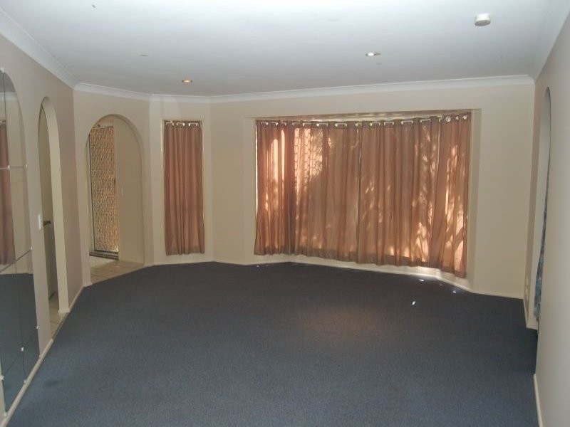 81 Parklands Drive, Boronia Heights QLD 4124