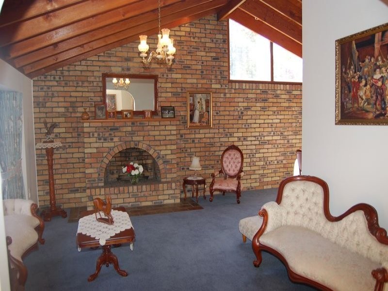 60 Mexicanus Drive, Park Ridge QLD 4125