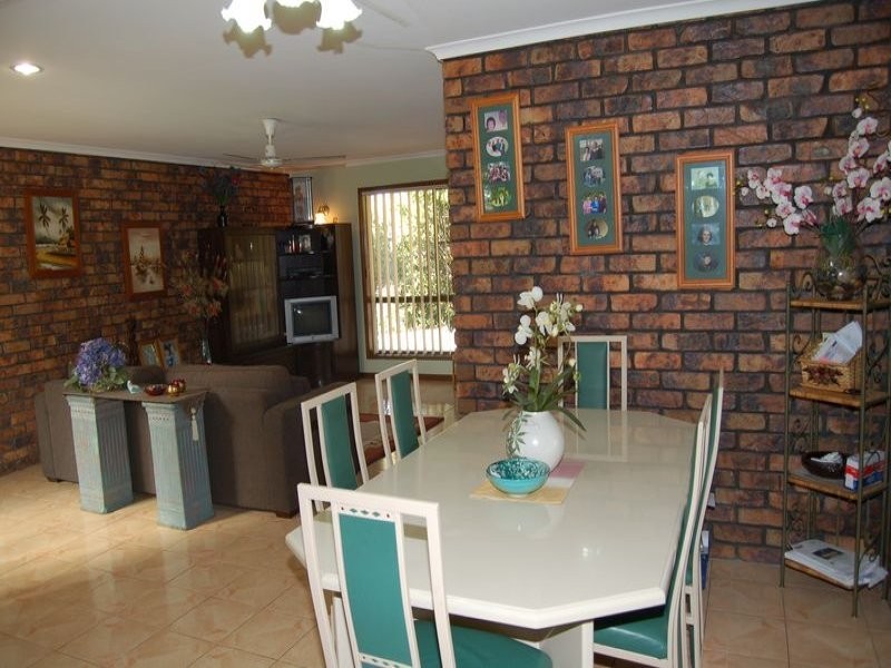 140 Begonia Street, Browns Plains QLD 4118