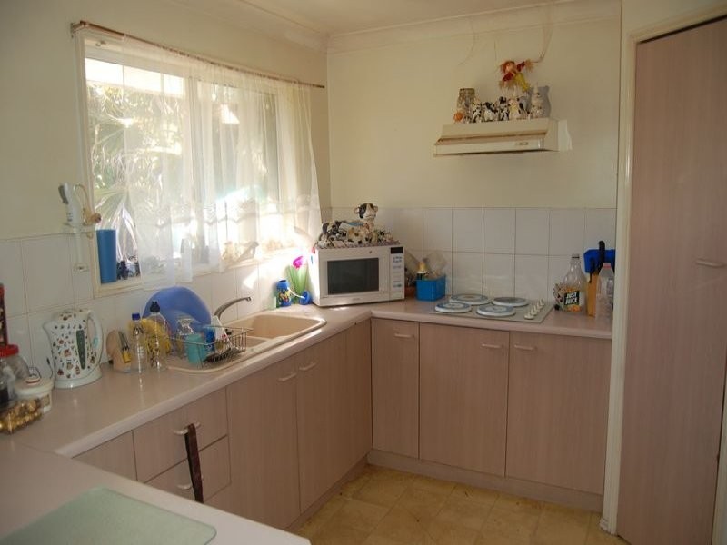10 Gingko Crescent, Regents Park QLD 4118