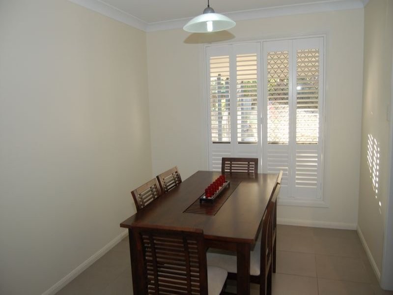 69 Parkroyal Crescent, Regents Park QLD 4118