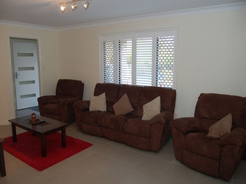 69 Parkroyal Crescent, Regents Park QLD 4118