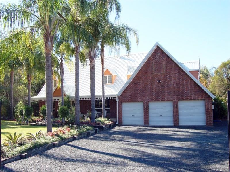 15 Penda Road, Park Ridge South QLD 4125