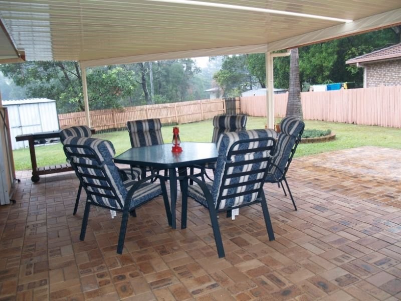 19 Federation Drive, Hillcrest QLD 4118