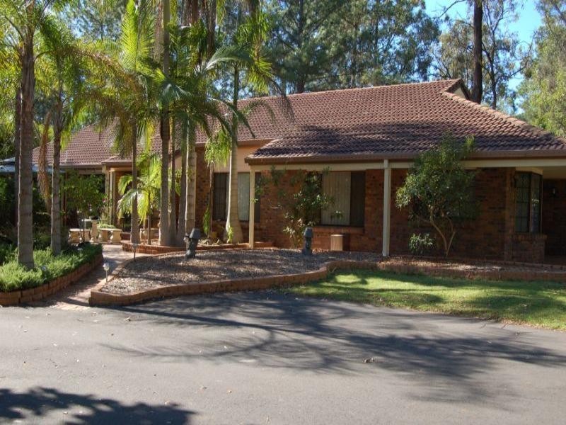 11 Jacaranda Avenue, Boronia Heights QLD 4124