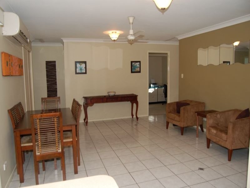 6 Ashwood Close, Hillcrest QLD 4118