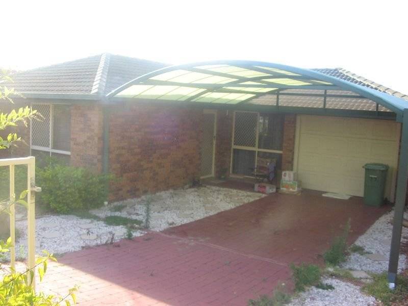 77 Middle Road, Hillcrest QLD 4118