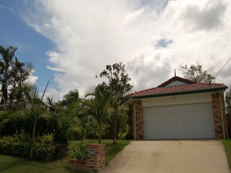 15 Owens Crescent, Regents Park QLD 4118