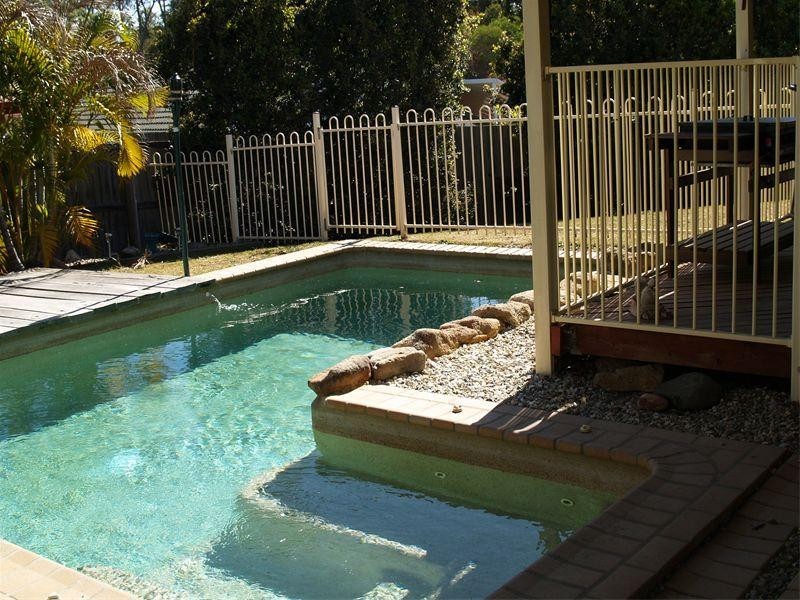 5 Jewel Court, Regents Park QLD 4118