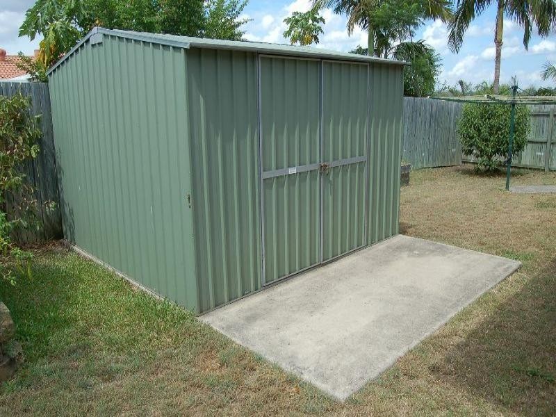 1 Kalbarri Rise, Regents Park QLD 4118