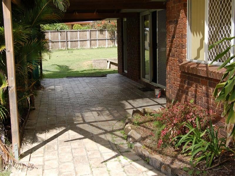 24 Highcrest Drive, Browns Plains QLD 4118